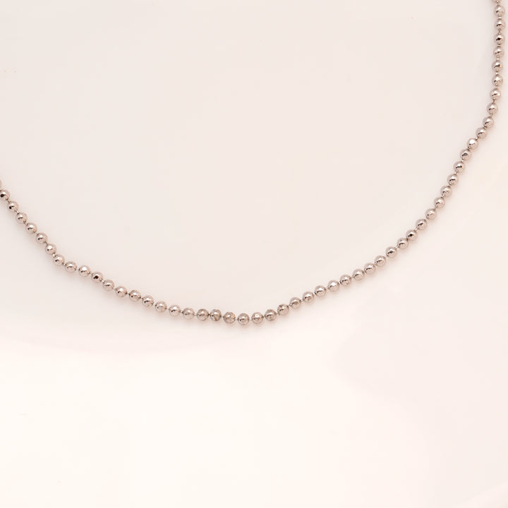 Graceful Silver Ball Design Chain