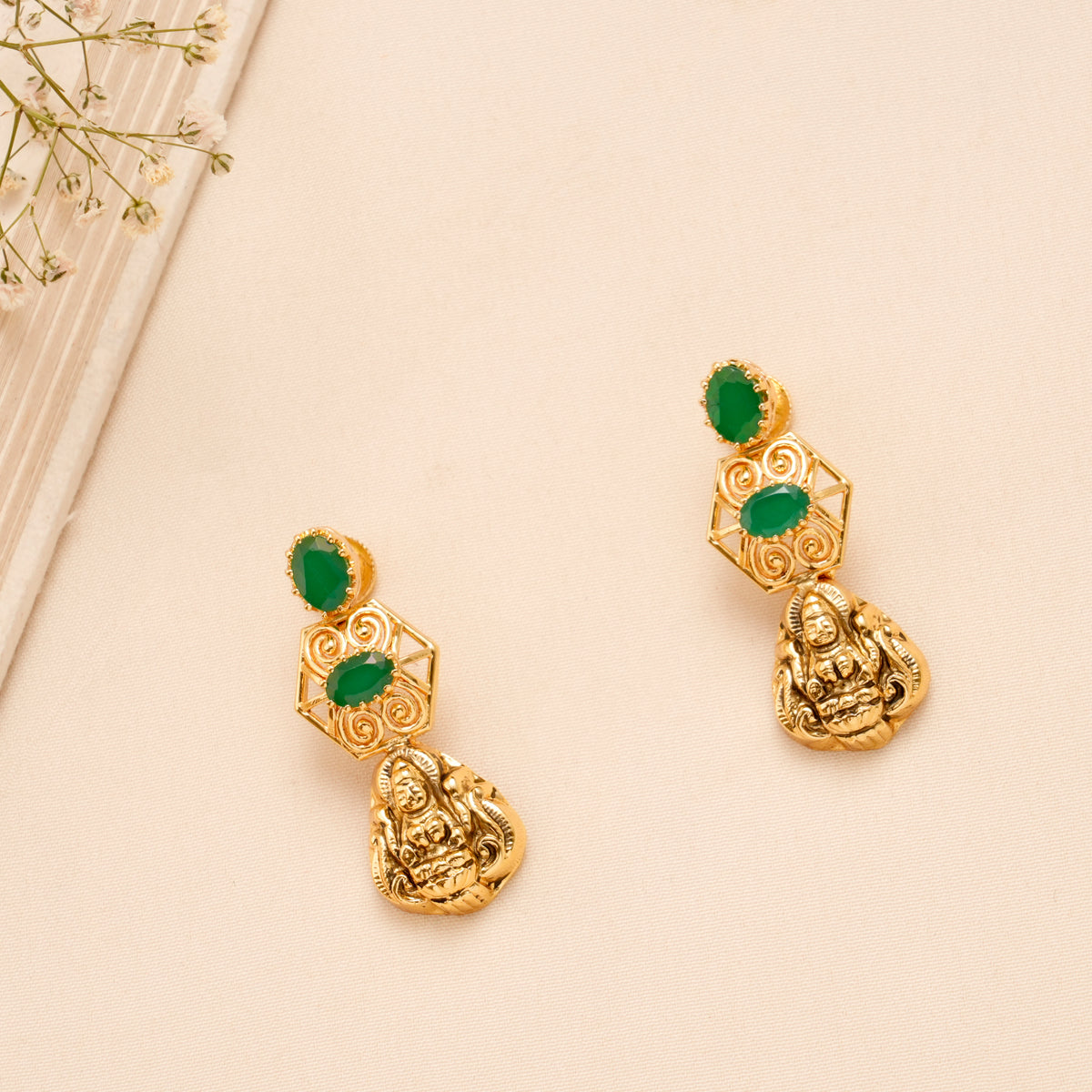 Emerald Layer Lakshmi Drop Necklace Set