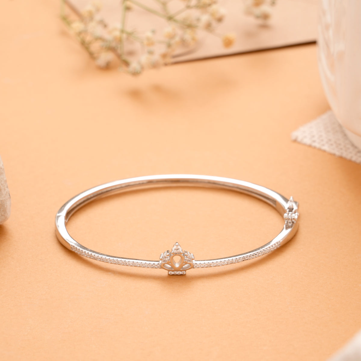 Minimal Crown Design Silver Bracelet