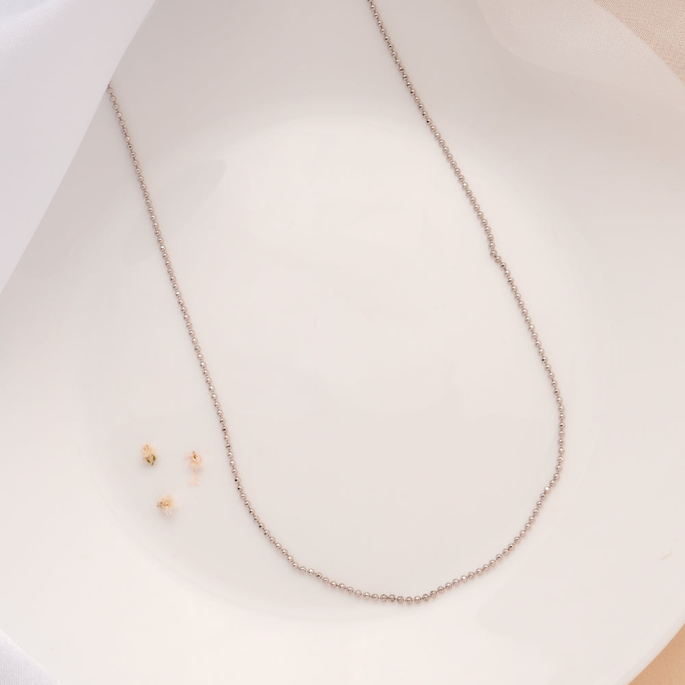 Graceful Silver Ball Design Chain