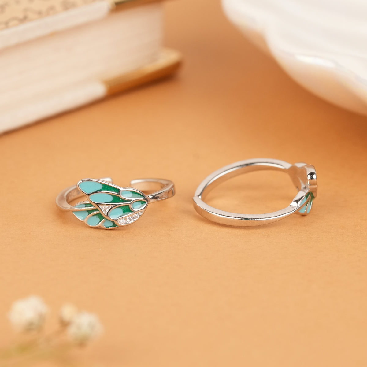 Bold Colorful Feather Silver Toe Ring