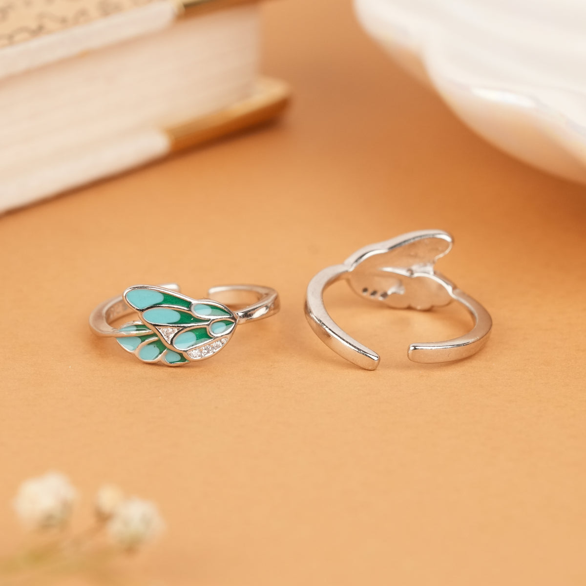 Bold Colorful Feather Silver Toe Ring