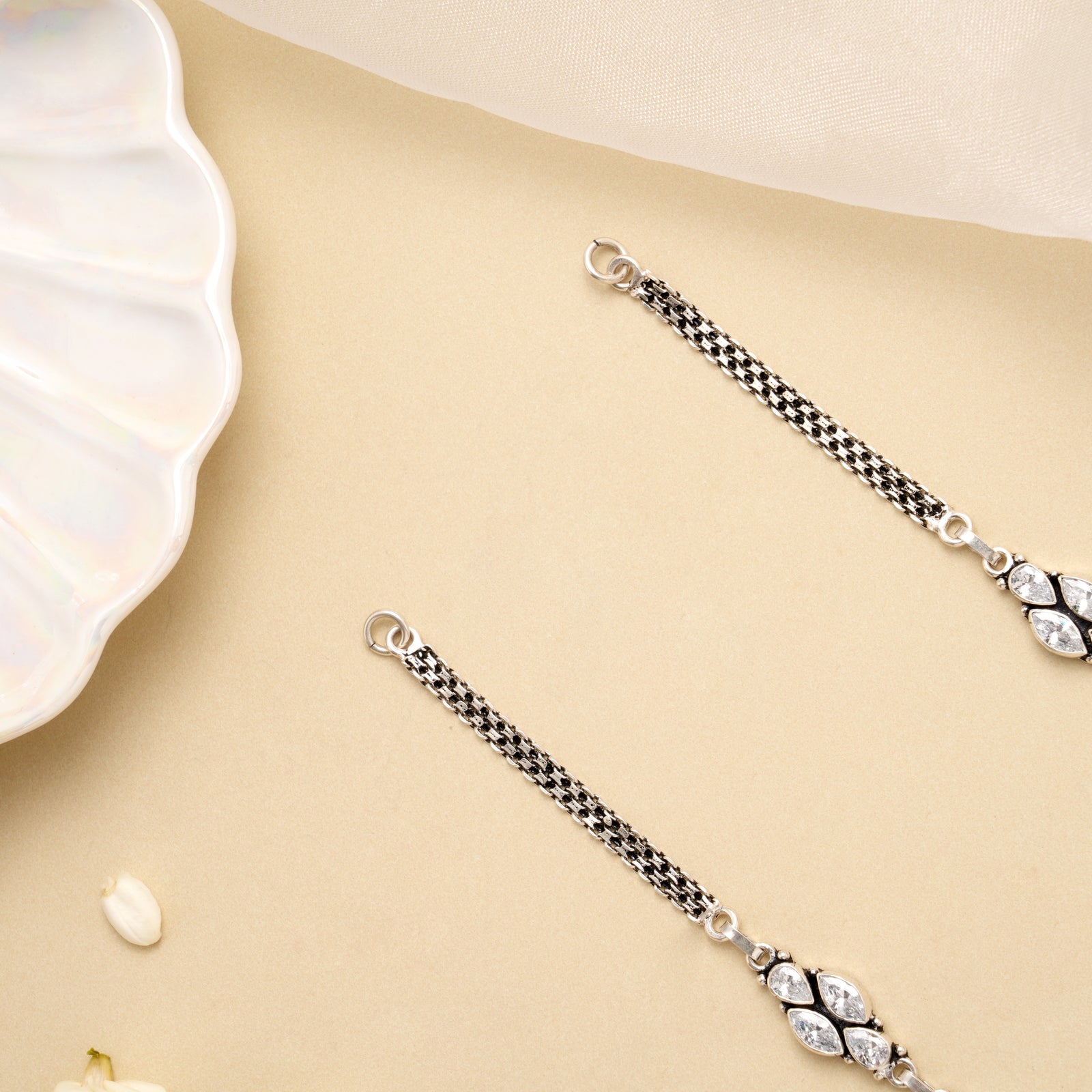 Antique White Stone Leaf Silver Anklet