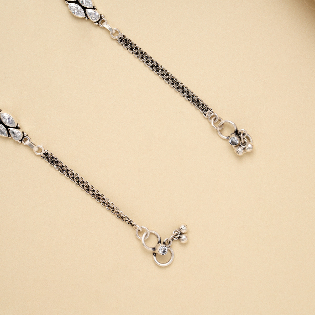 Antique White Stone Leaf Silver Anklet