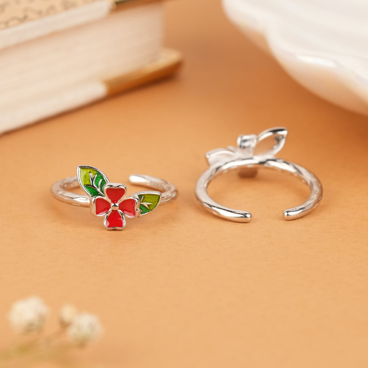 Radiant Red Four Leaf Floral Silver Toe Ring