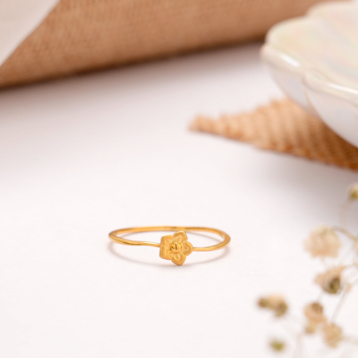 Mini Clover Floral Golden Ring