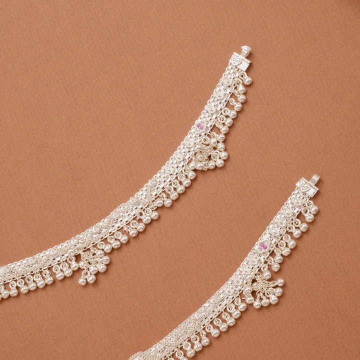 Fancy Scallop Pattern Chain Silver Anklet