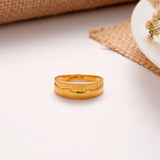 Stylish Stardust Golden Band Ring