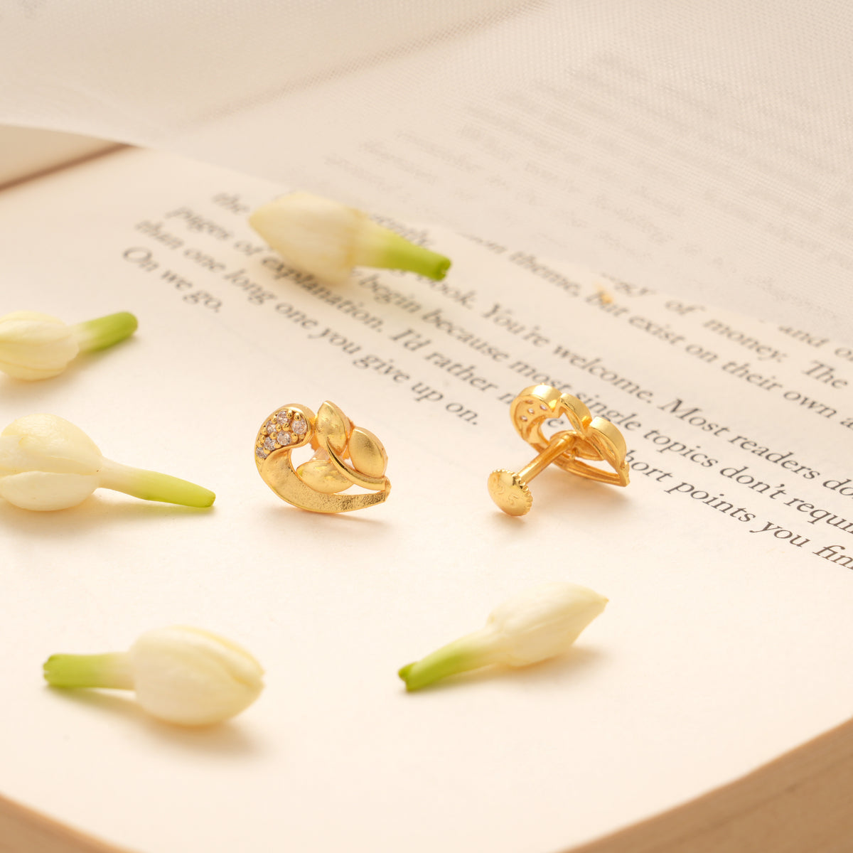 Pretty Petal Leaf Design Golden Stud