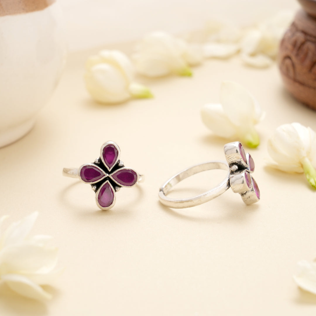 Antique Ruby Bloom Silver Toe Ring