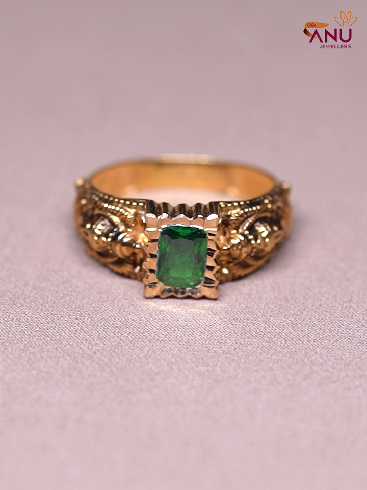 Antique Emerald Crown Heritage Ring