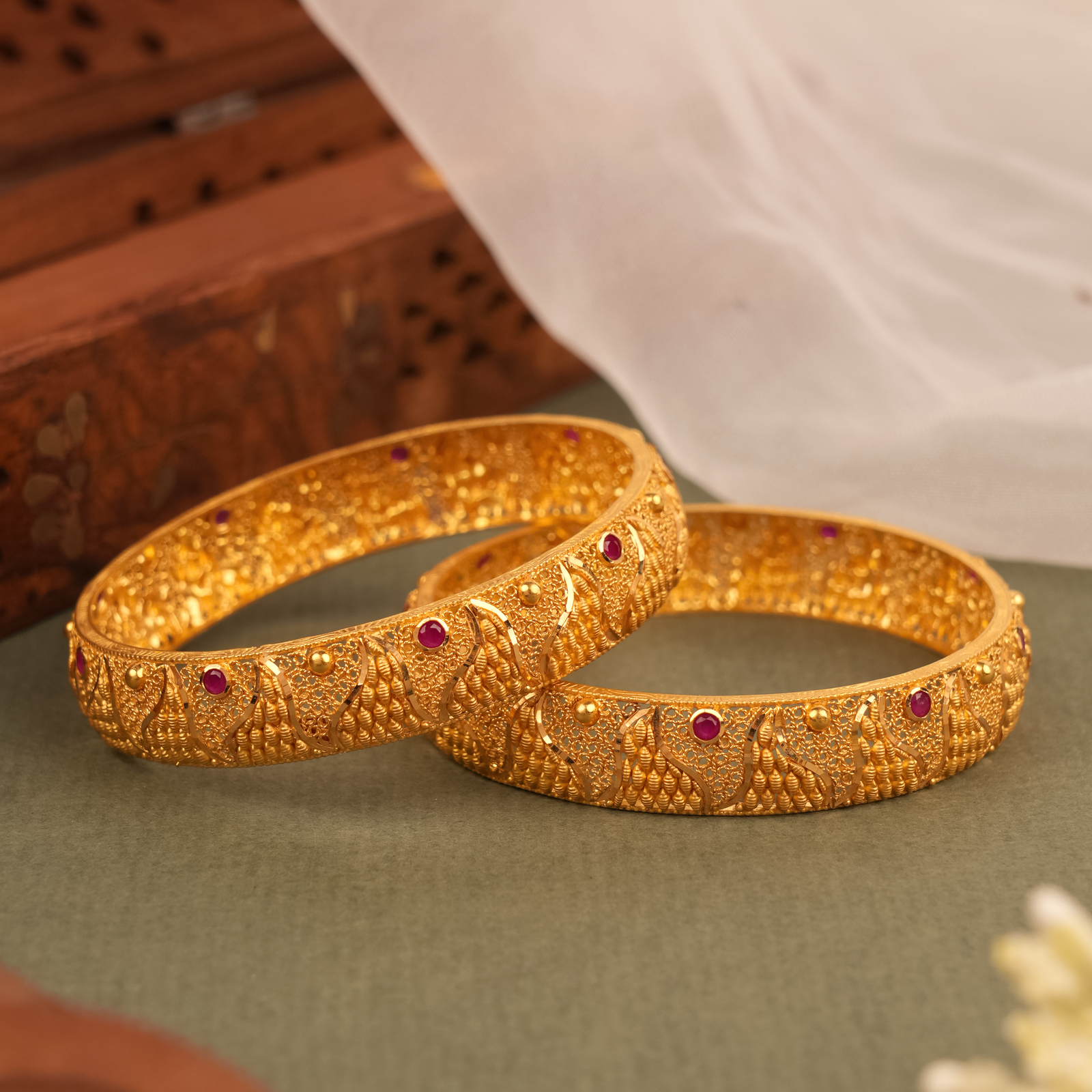 Heritage Style Gold Ruby Bangles
