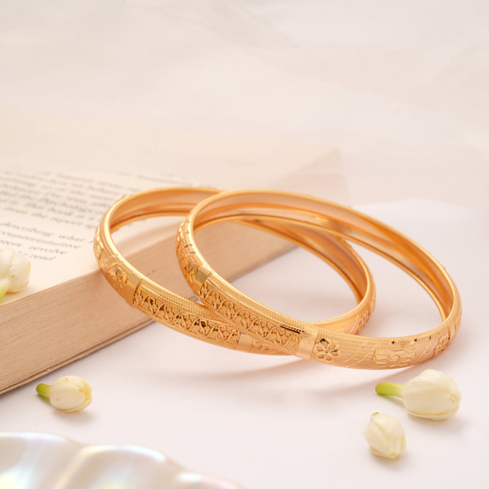Elegant Curved Flower Design Golden Bangles