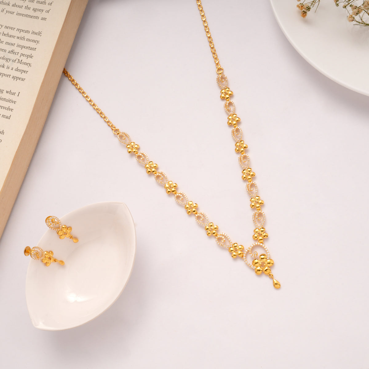 White Stone Leaf and Floral Golden Necklace Set