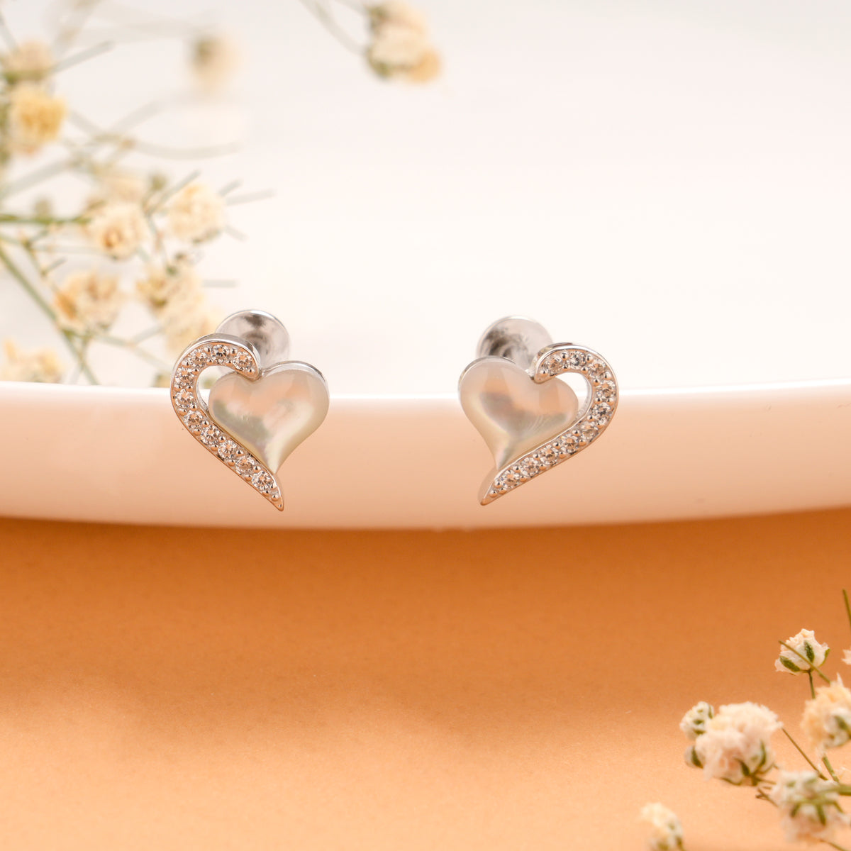 Cute Heart with Curve Stone Silver Stud
