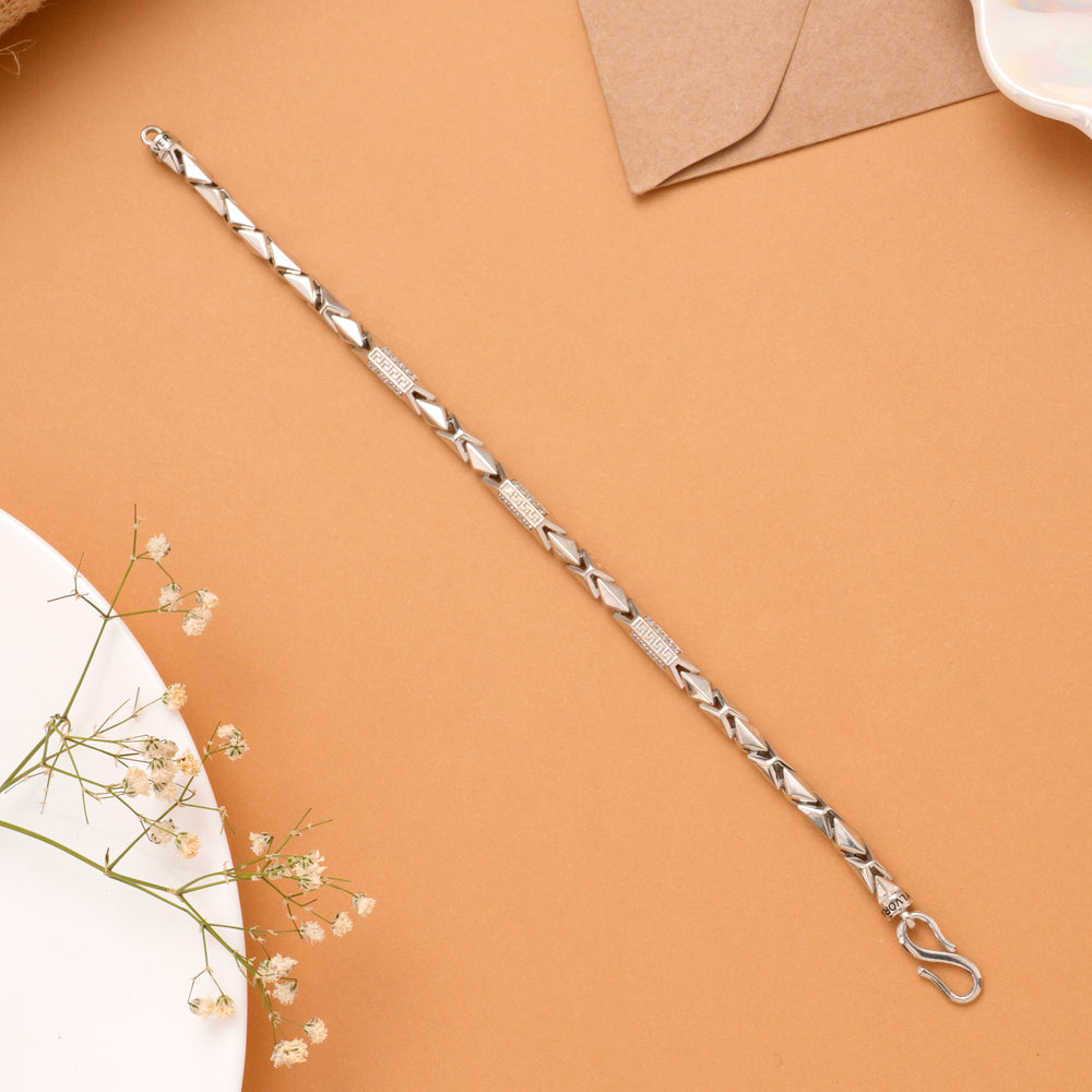 Kite Style Men’s Silver Bracelet