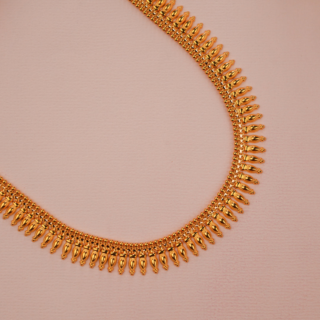Traditional Kerala Pattern Gold Pichi Poo Malai