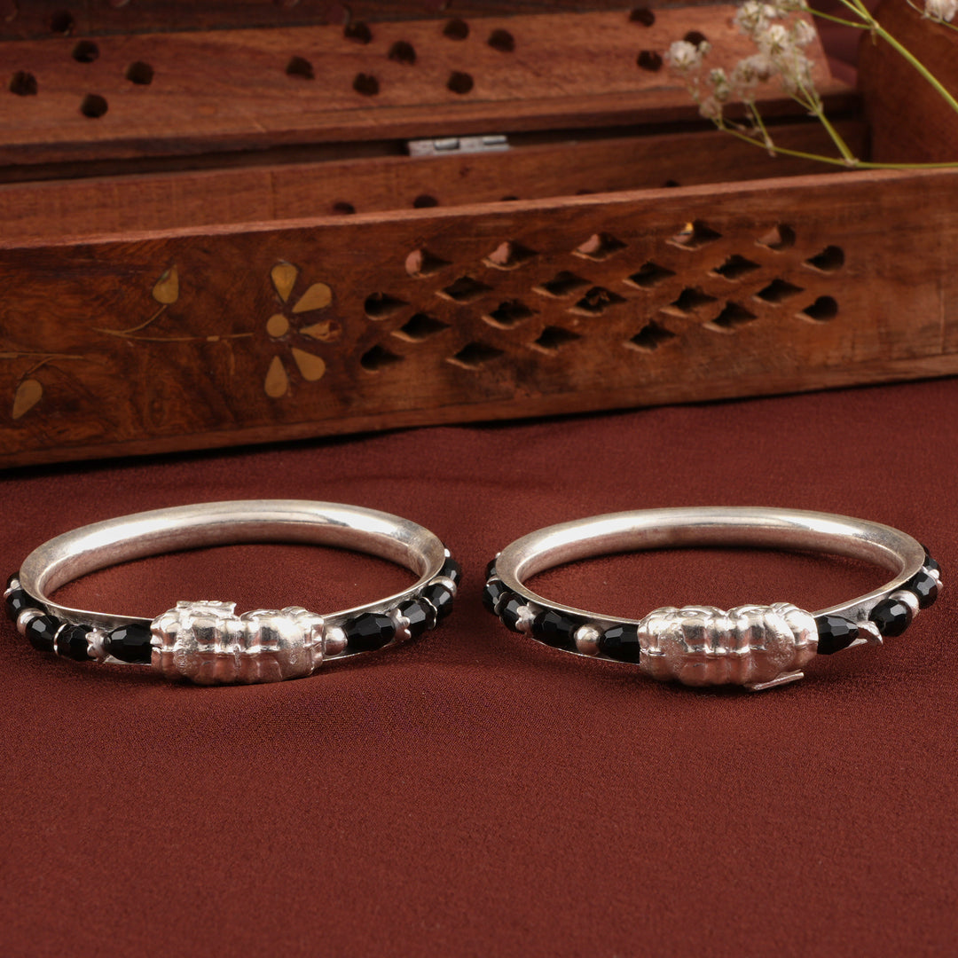 Yazhi Design with Black Beads Silver Baby Bracelet
