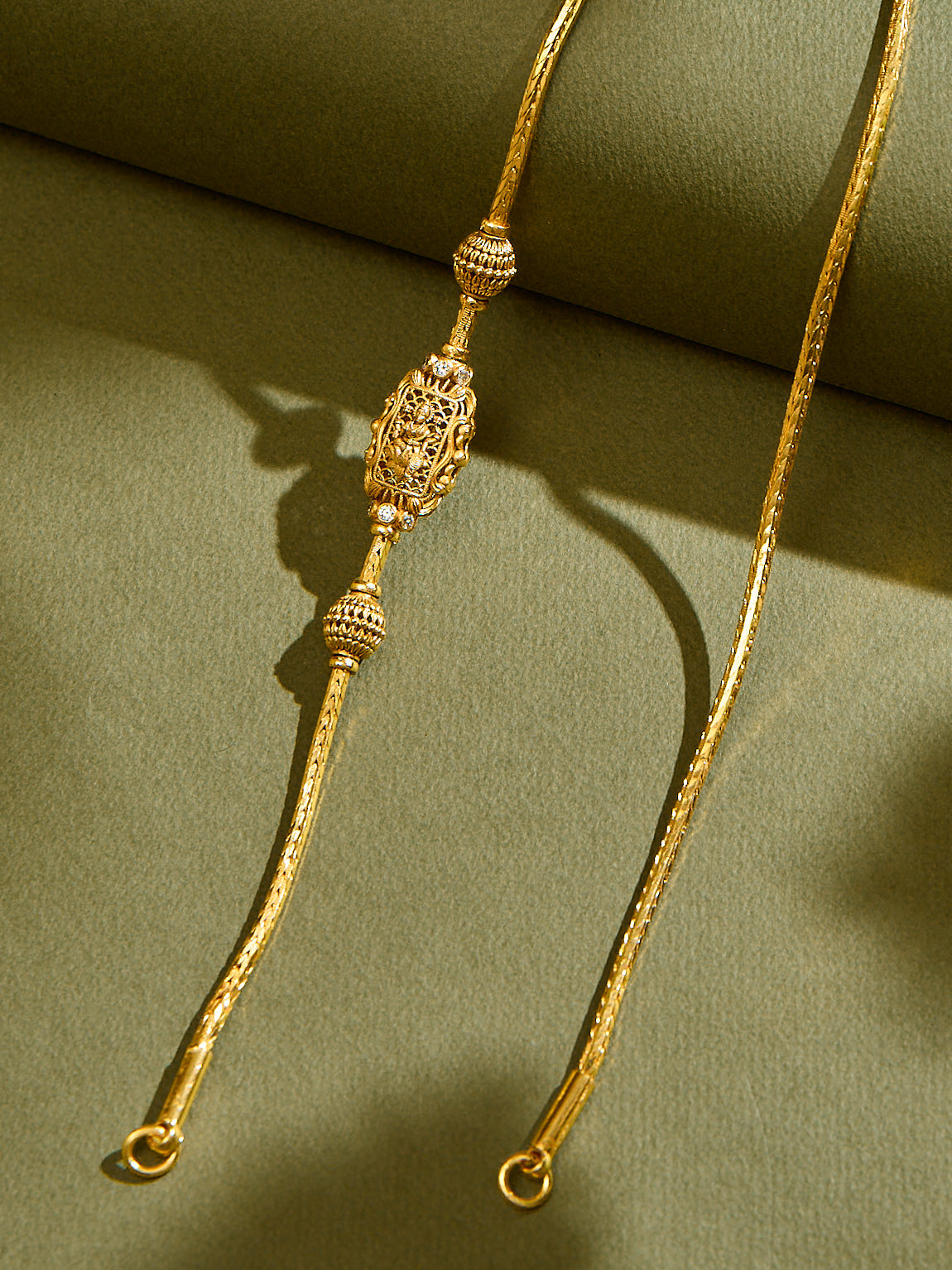 Antique Lakshmi Lotus Mugappu Chain