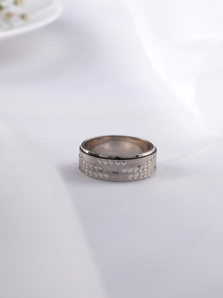 Poeme  Pattern Ring
