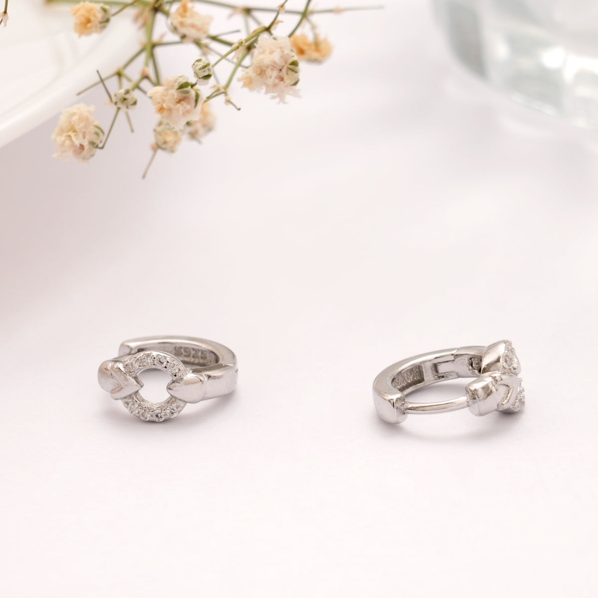 Trendy Round Link Heart Stone Silver Hoop Earring
