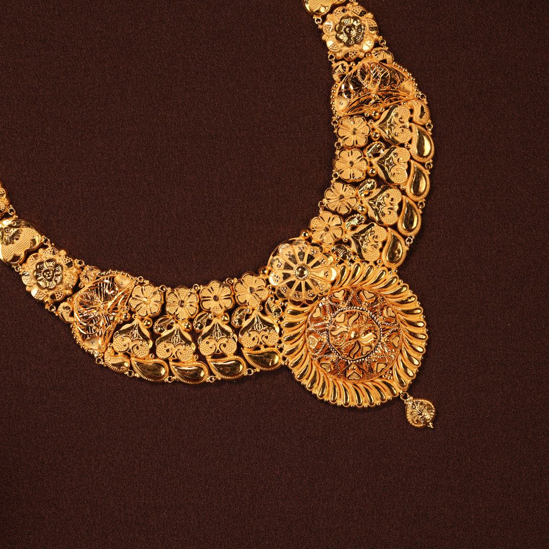 Traditional Blossom Floral Heart Design Gold Necklace
