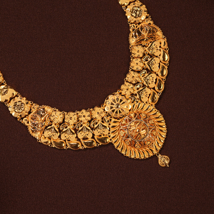 Traditional Blossom Floral Heart Design Gold Necklace