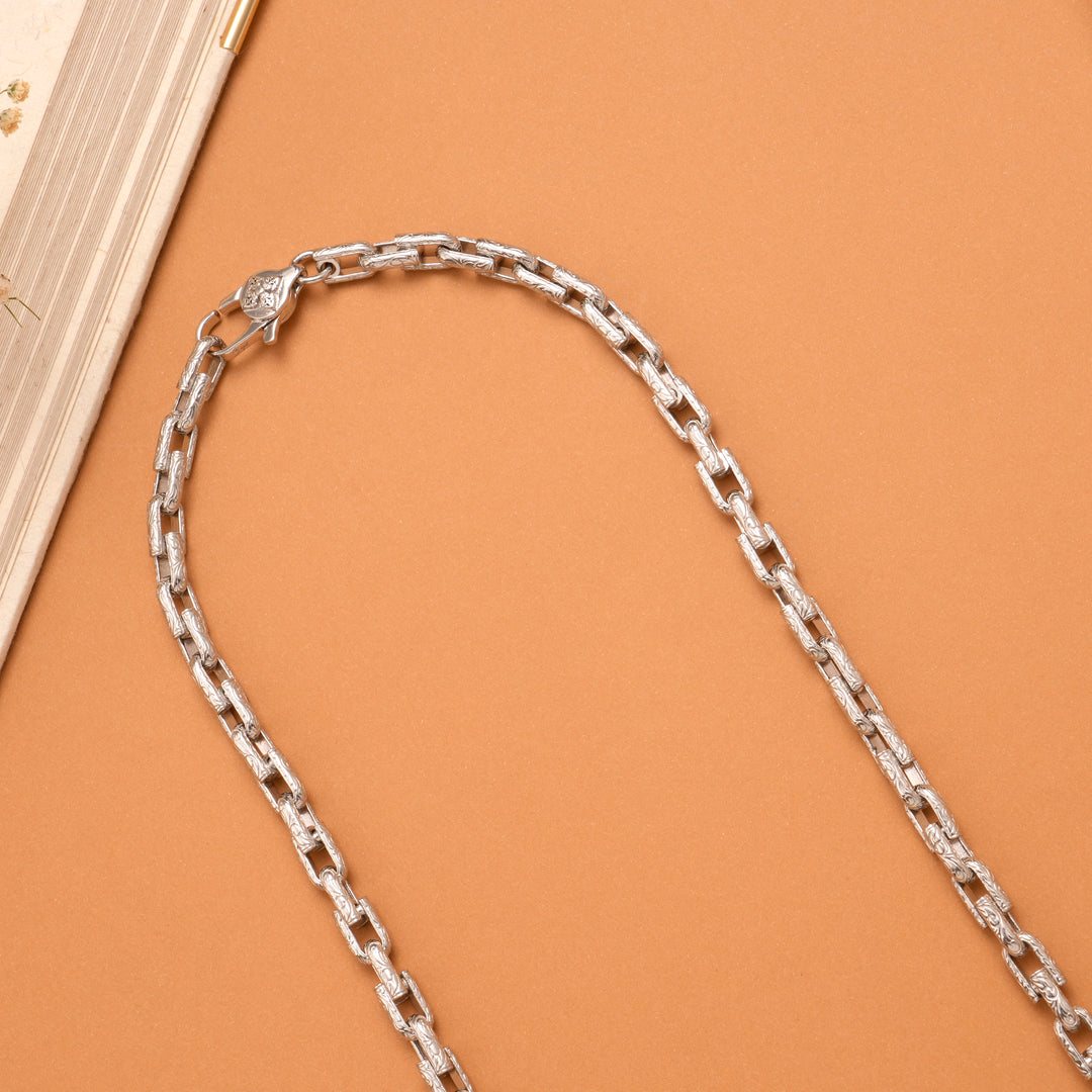 Stylish Silver Curb Link Men’s Chain