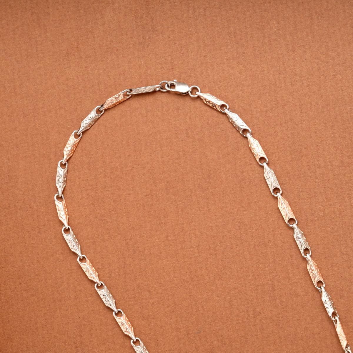 Arrow Link Pattern Silver Men’s Chain
