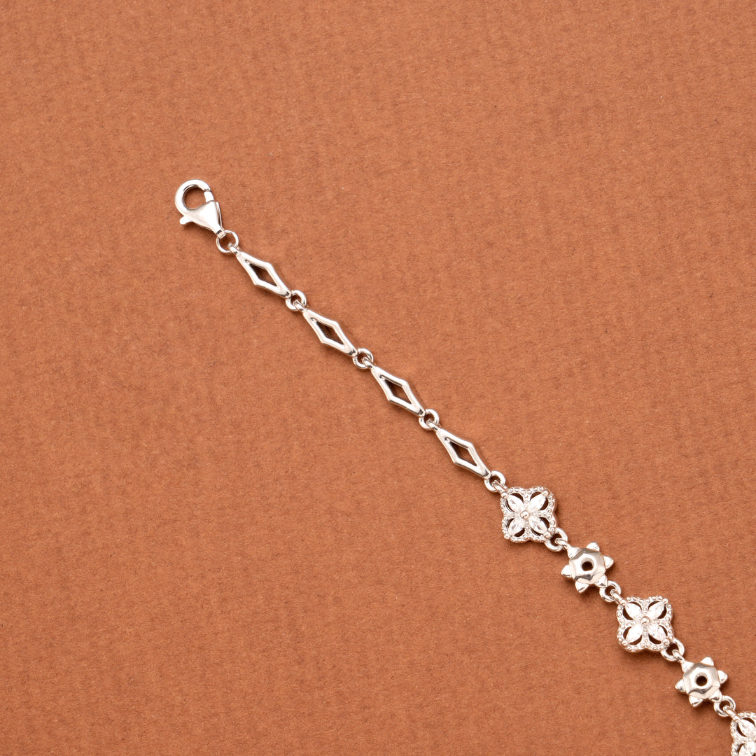 Modern Mini Heart Linked Chain Silver Bracelet
