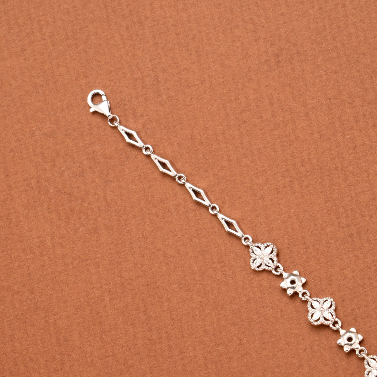 Modern Mini Heart Linked Chain Silver Bracelet