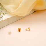 Traditional Floral Stone Gold Stud