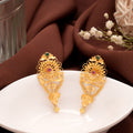 Fancy Tri Leaf Drops Gold Stud