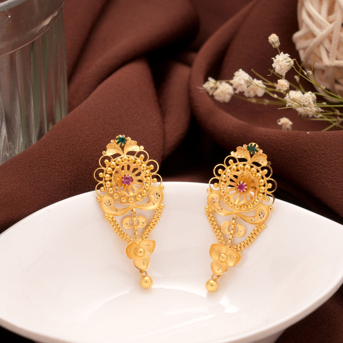 Fancy Tri Leaf Drops Gold Stud