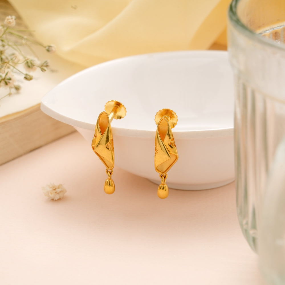 Sleek Twisted Swirl Design Gold Earrings