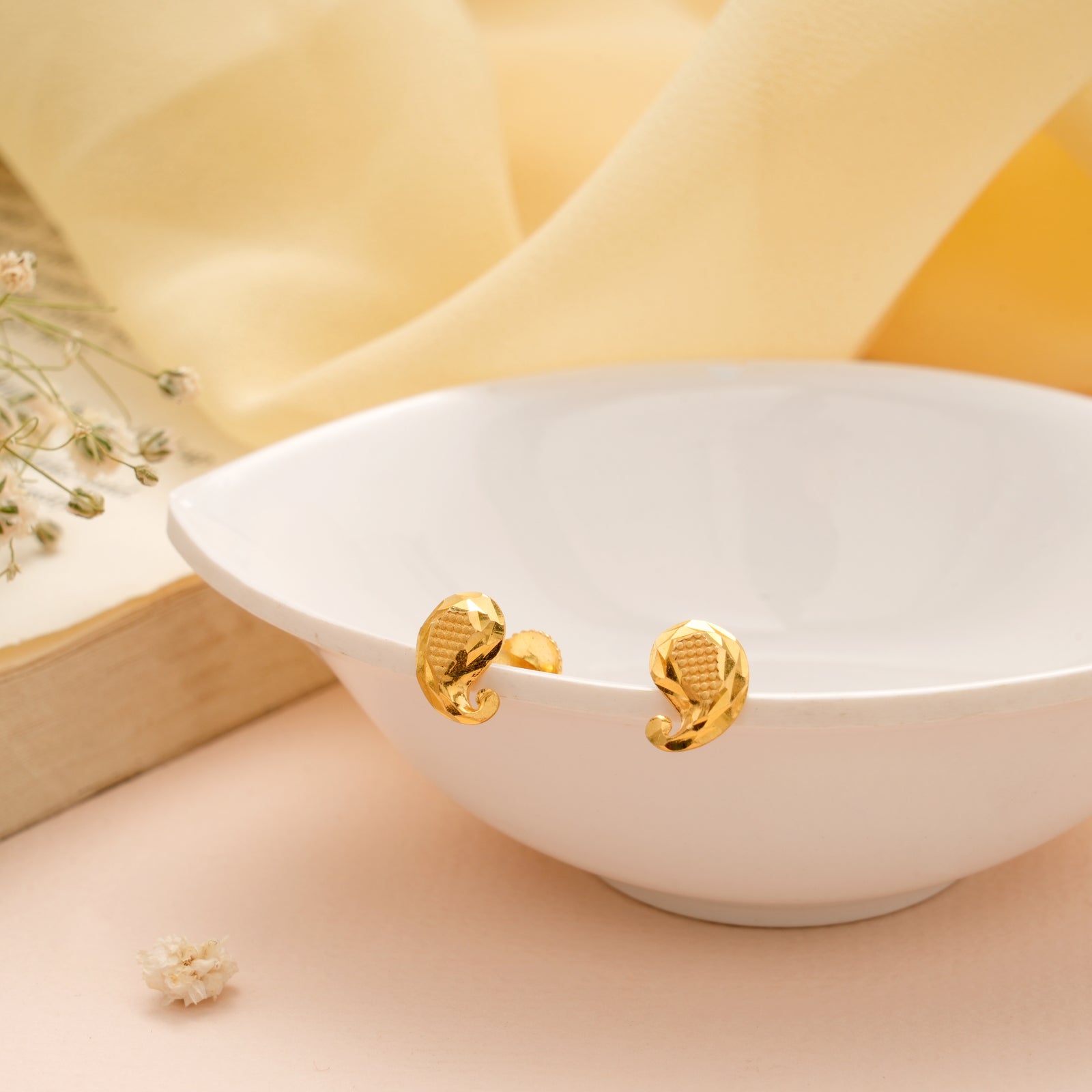 Minimal Mango Design Gold Stud