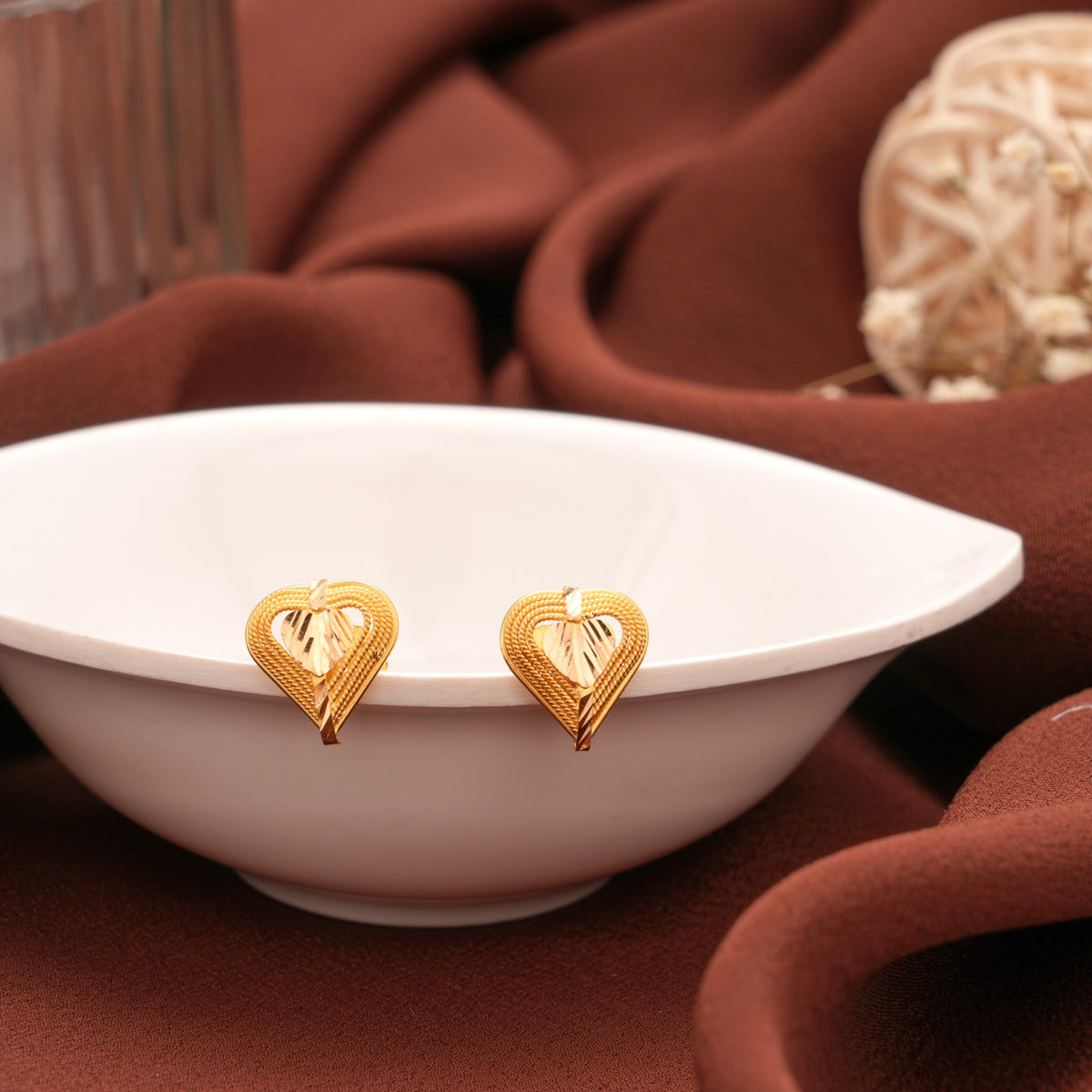 Cute Line Heart Gold Stud