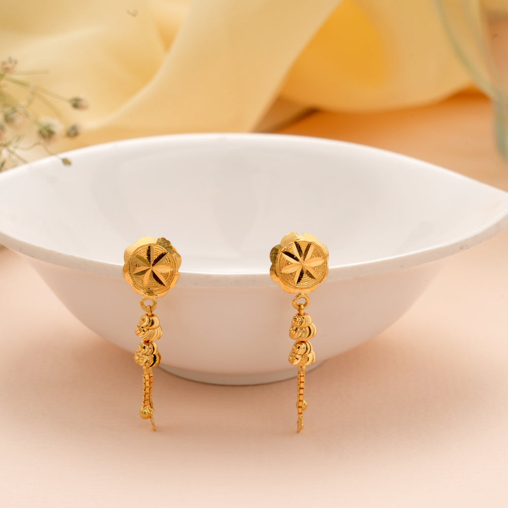 Elegant Gold Floral Top Single Chain Earrings