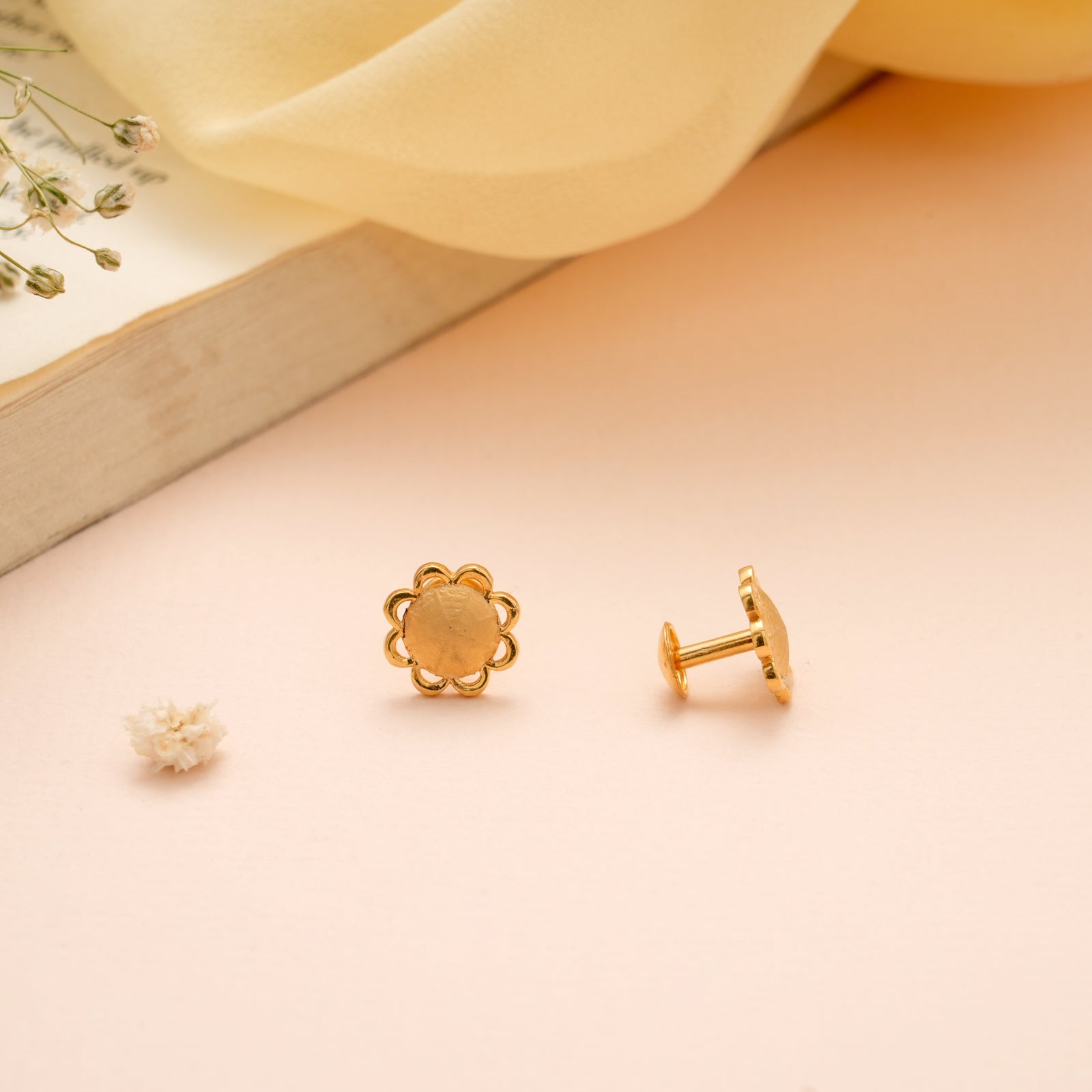 Blooming Sunflower Design Gold Stud
