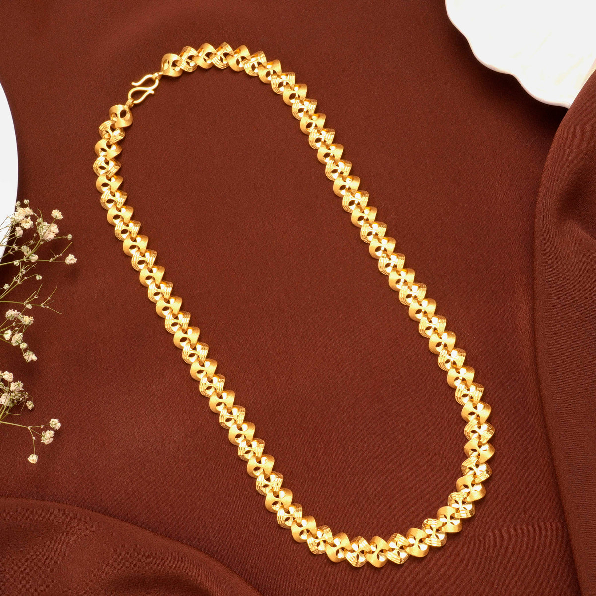 Modern Solid Pattern Gold Chain
