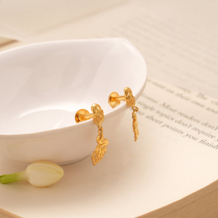 Classic Textured Leaf Design Golden Earring