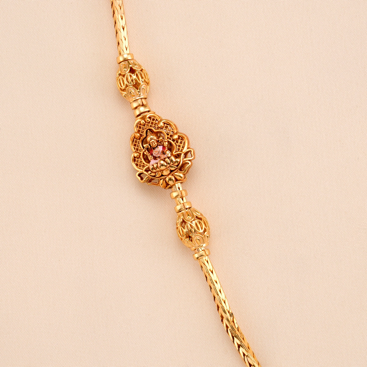 Royal Nagas Lakshmi Silver Mugappu Chain