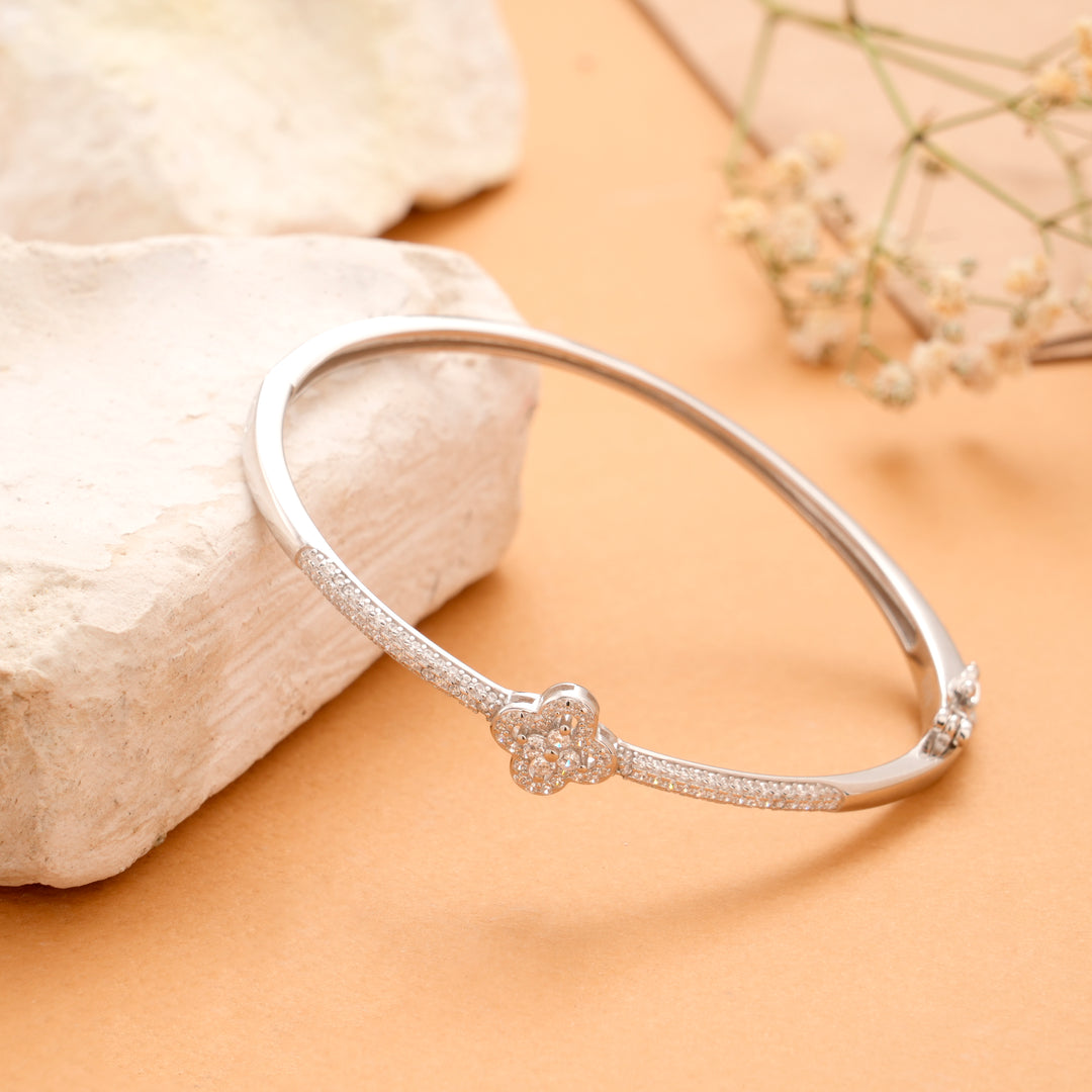 Classic Clover Flower Silver Kada