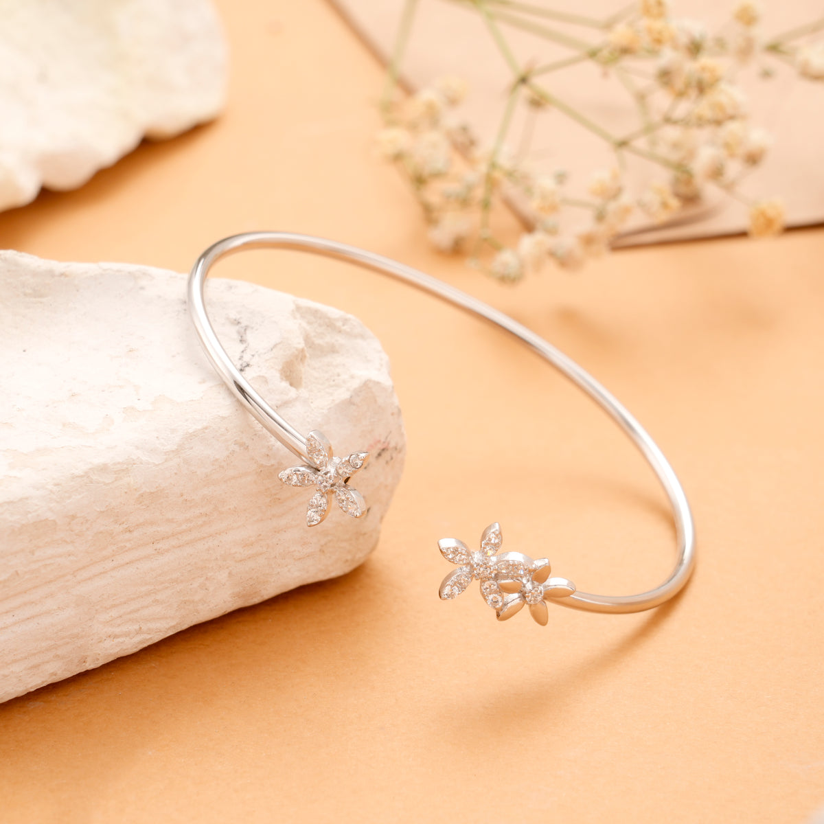 Sparkling Silver Radiant Flower Kada