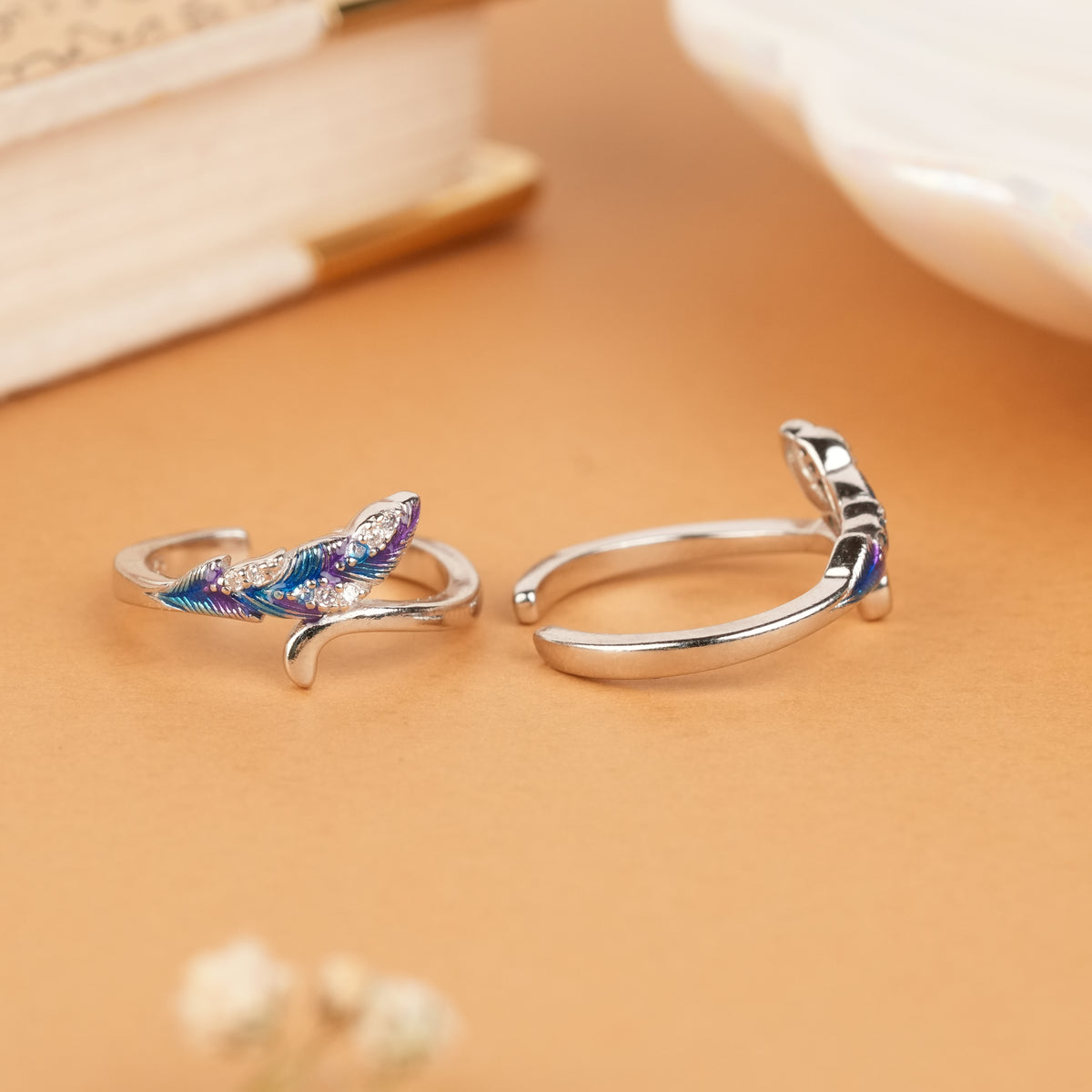 Exquisite Blue Purple Enamel Feather Toe Ring