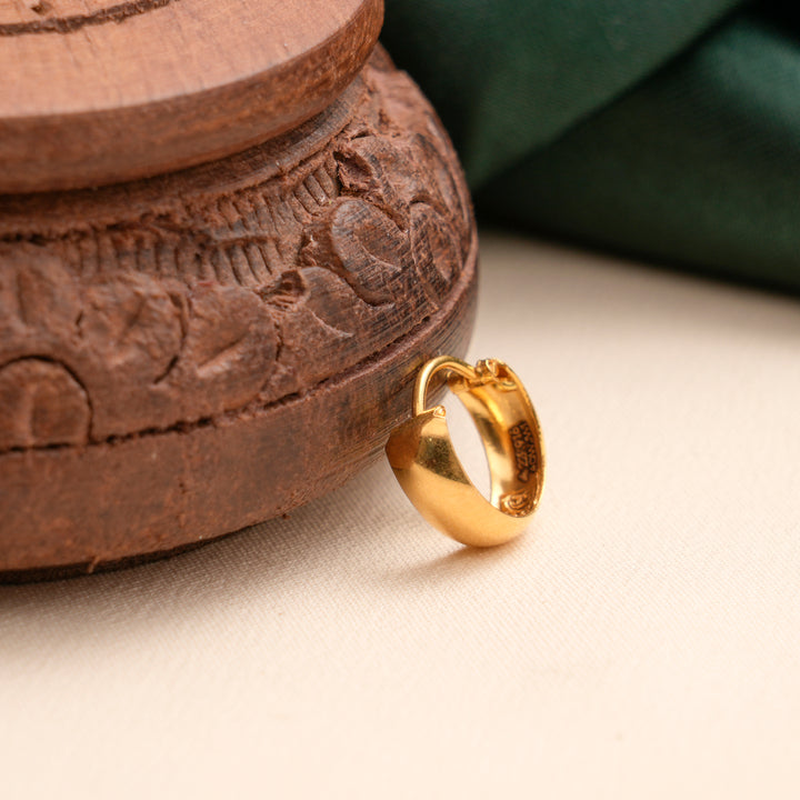 Minimal Thick Gold Hoops Stud