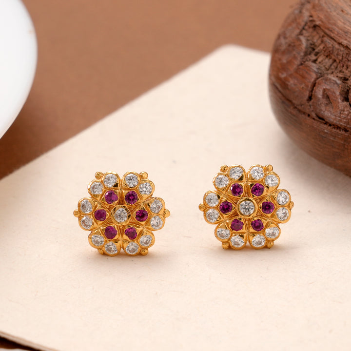 Blossom Pattern Gold Plated Kundan Stud