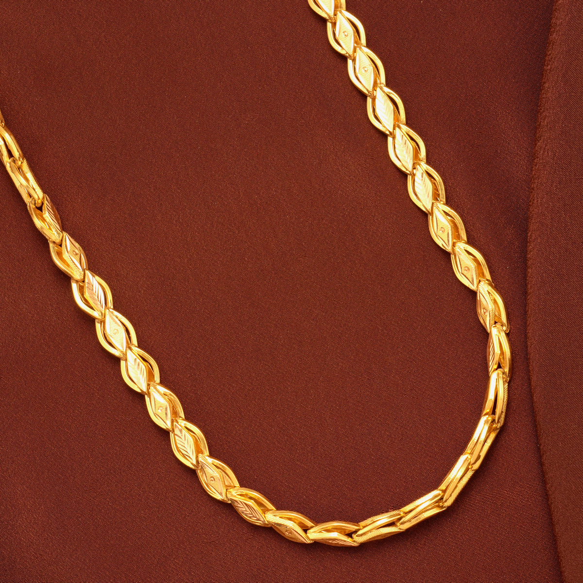 Traditional Leaf Design Gold Chain for Men