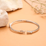 Classic Curl White Stone Silver Kada