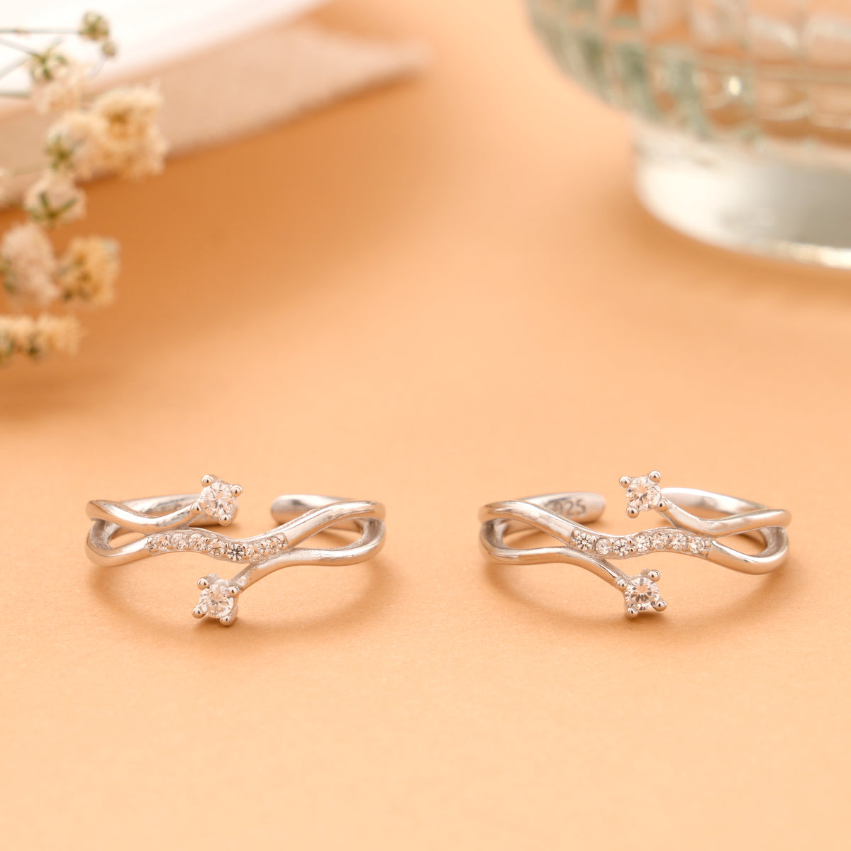Silver Solaris Radiant Swirl Toe Ring